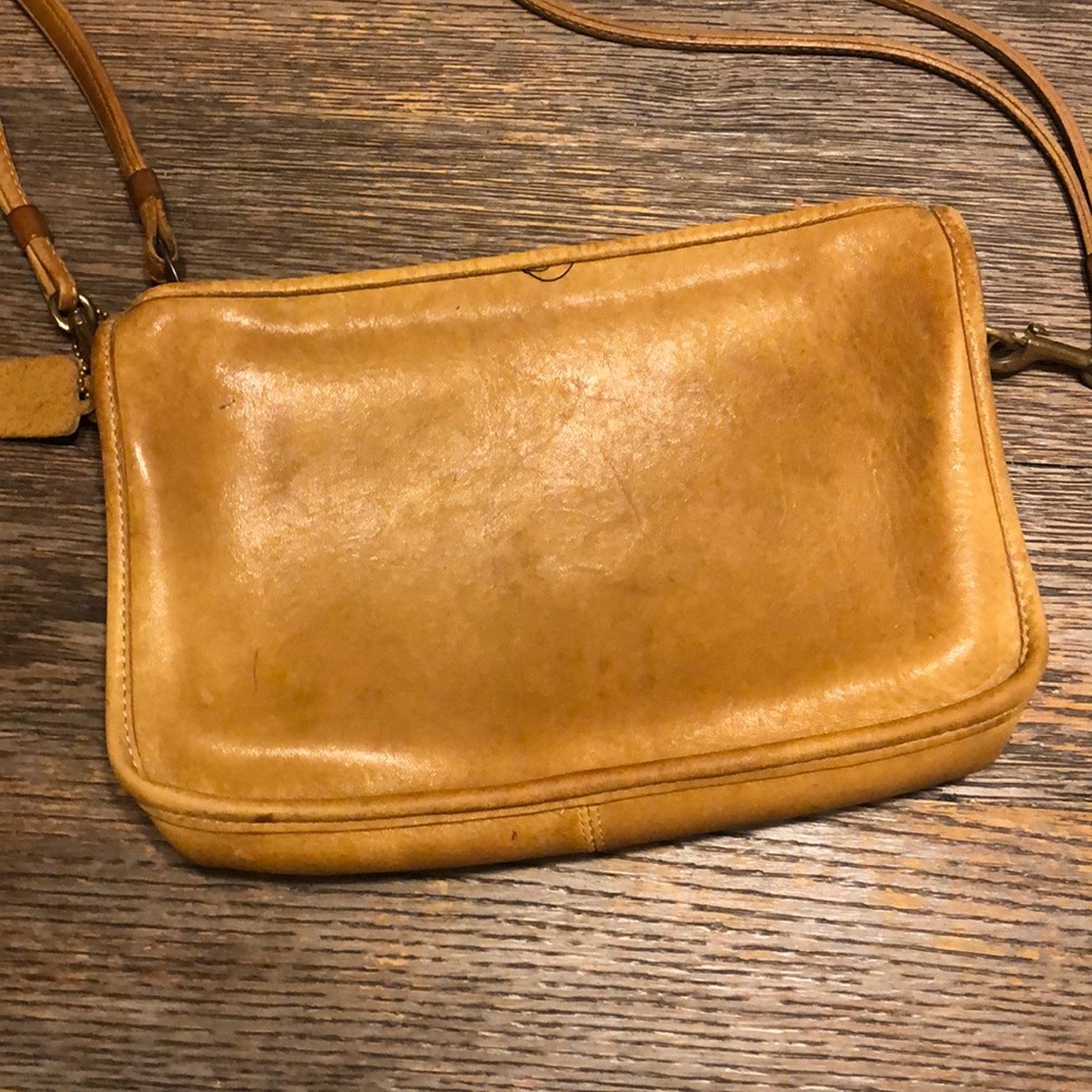 Vintage 1970s Coach Top Zip Convertible Clutch. - Picture 3 of 7